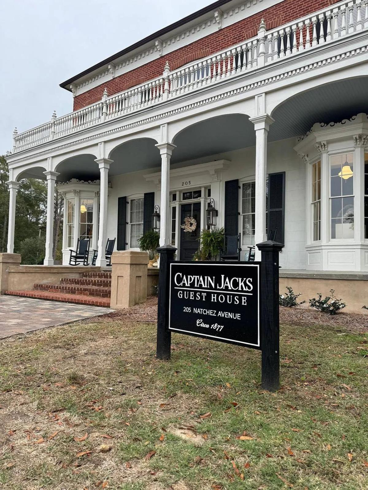 Captain Jacks Guest House Brookhaven Kültér fotó